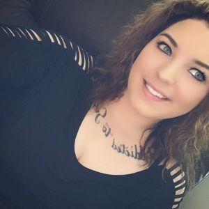 Meet your Posher, Kaylea